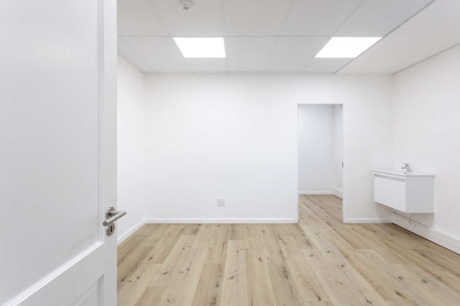 To Let commercial Property for Rent in Val De Vie Estate Western Cape